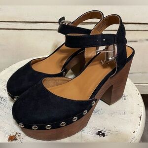 Black “Wonderly” Open-Toe Ankle-Strap Block Heel Sandals – Size 6.5